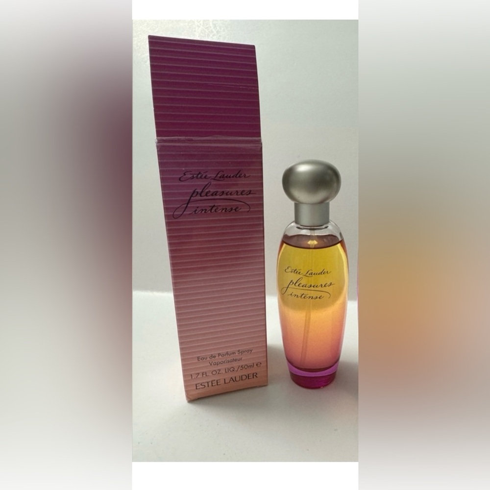 Estee Lauder Pleasures Intense Bundle
